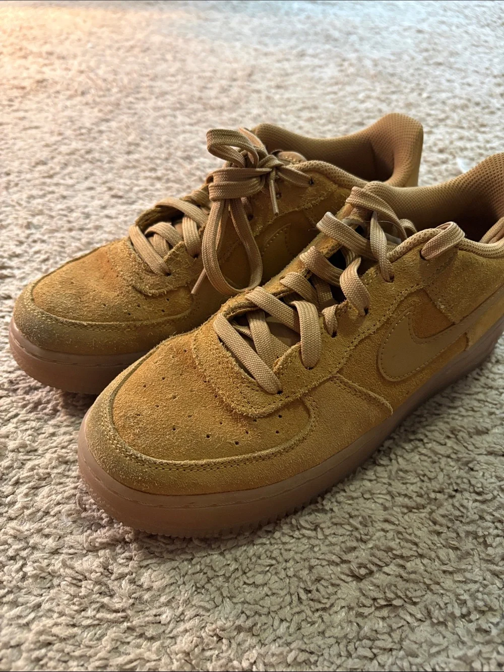 Nike Kids Suede Low-Top Sneakers in Wheat/Tan